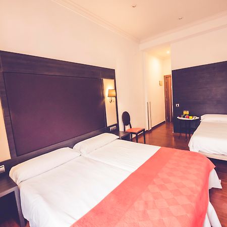 Hostal Sol Los Angeles Madryt Zewnętrze zdjęcie