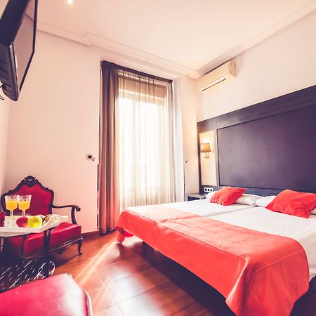 Hostal Sol Los Angeles Madryt Zewnętrze zdjęcie