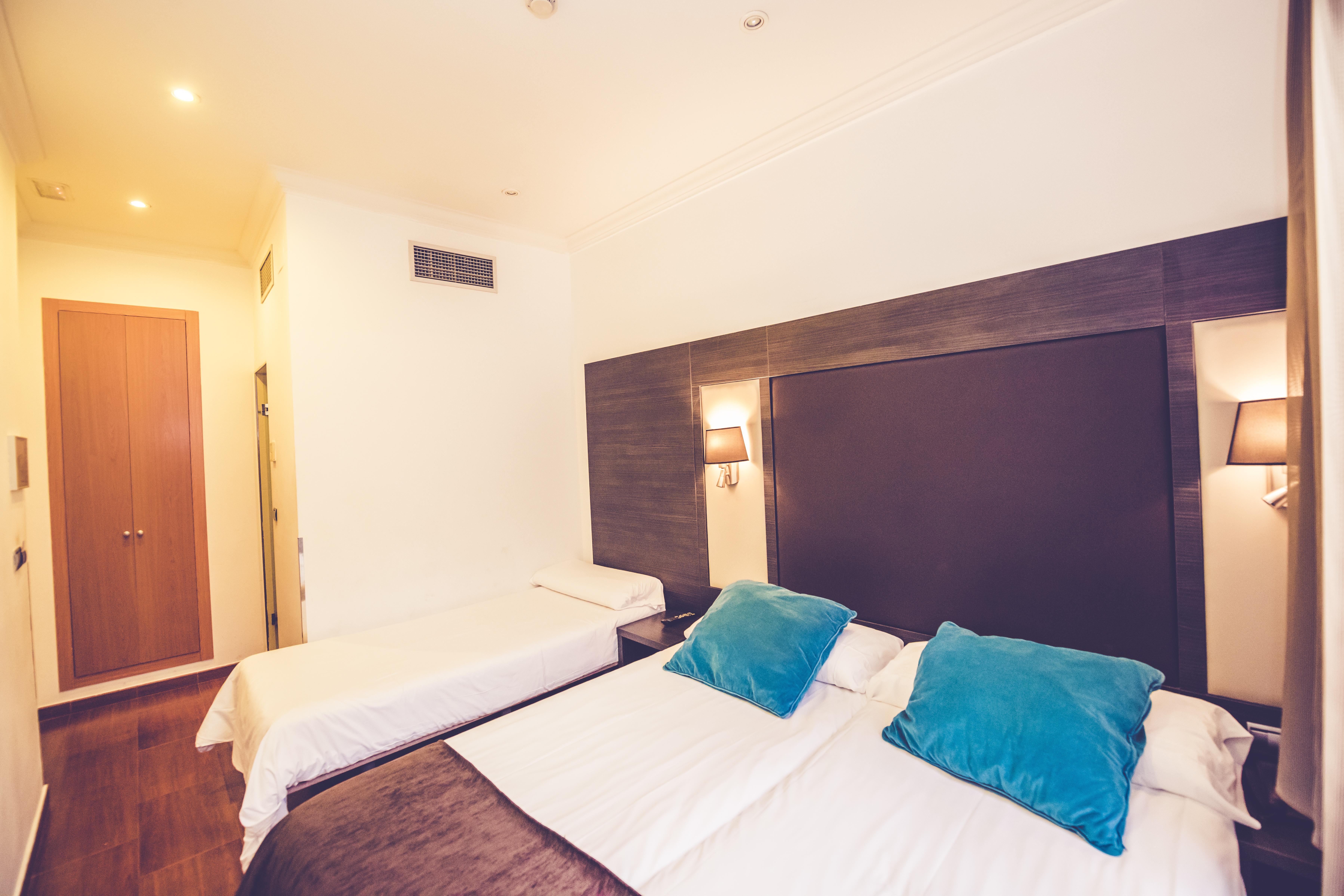 Hostal Sol Los Angeles Madryt Zewnętrze zdjęcie