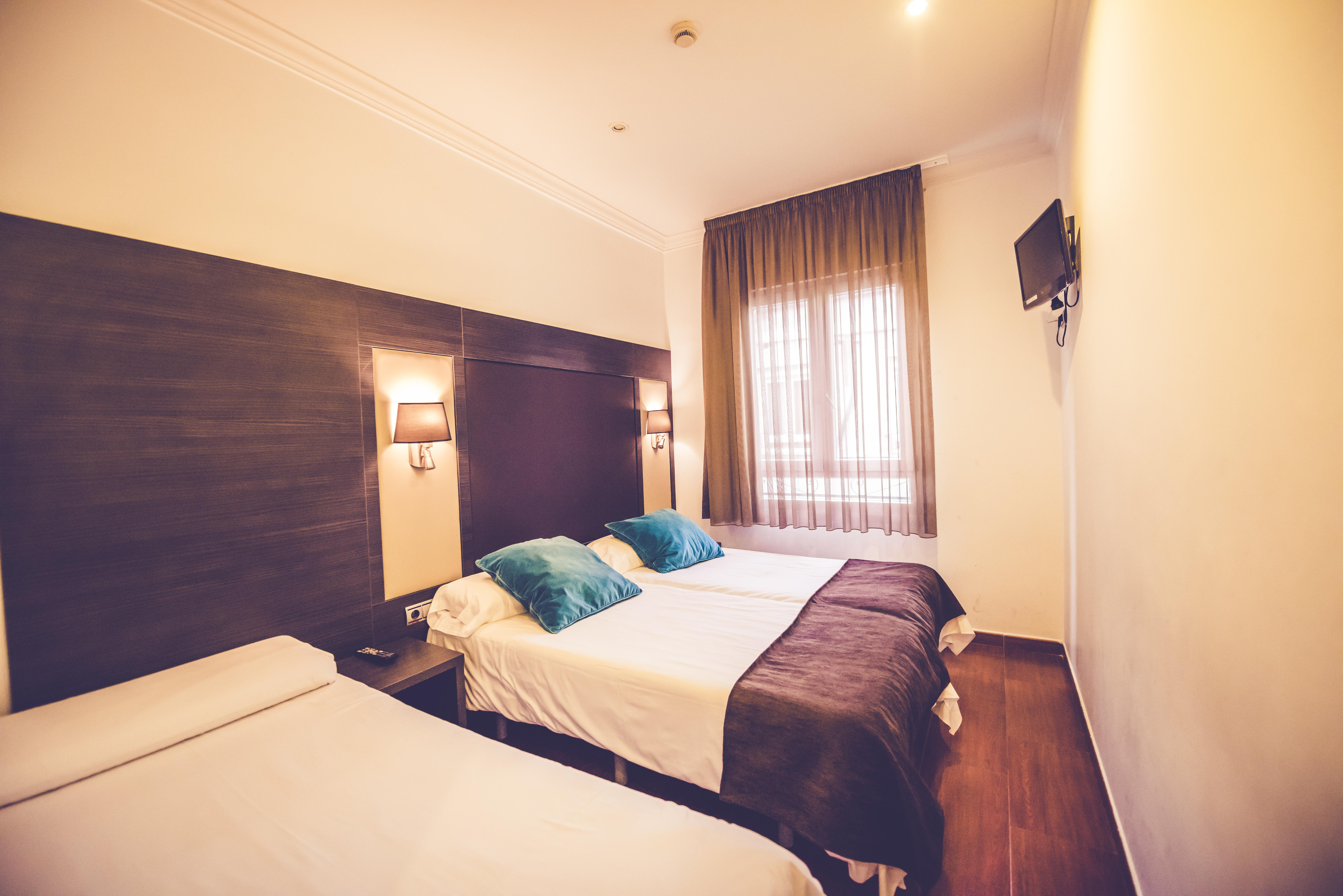 Hostal Sol Los Angeles Madryt Zewnętrze zdjęcie