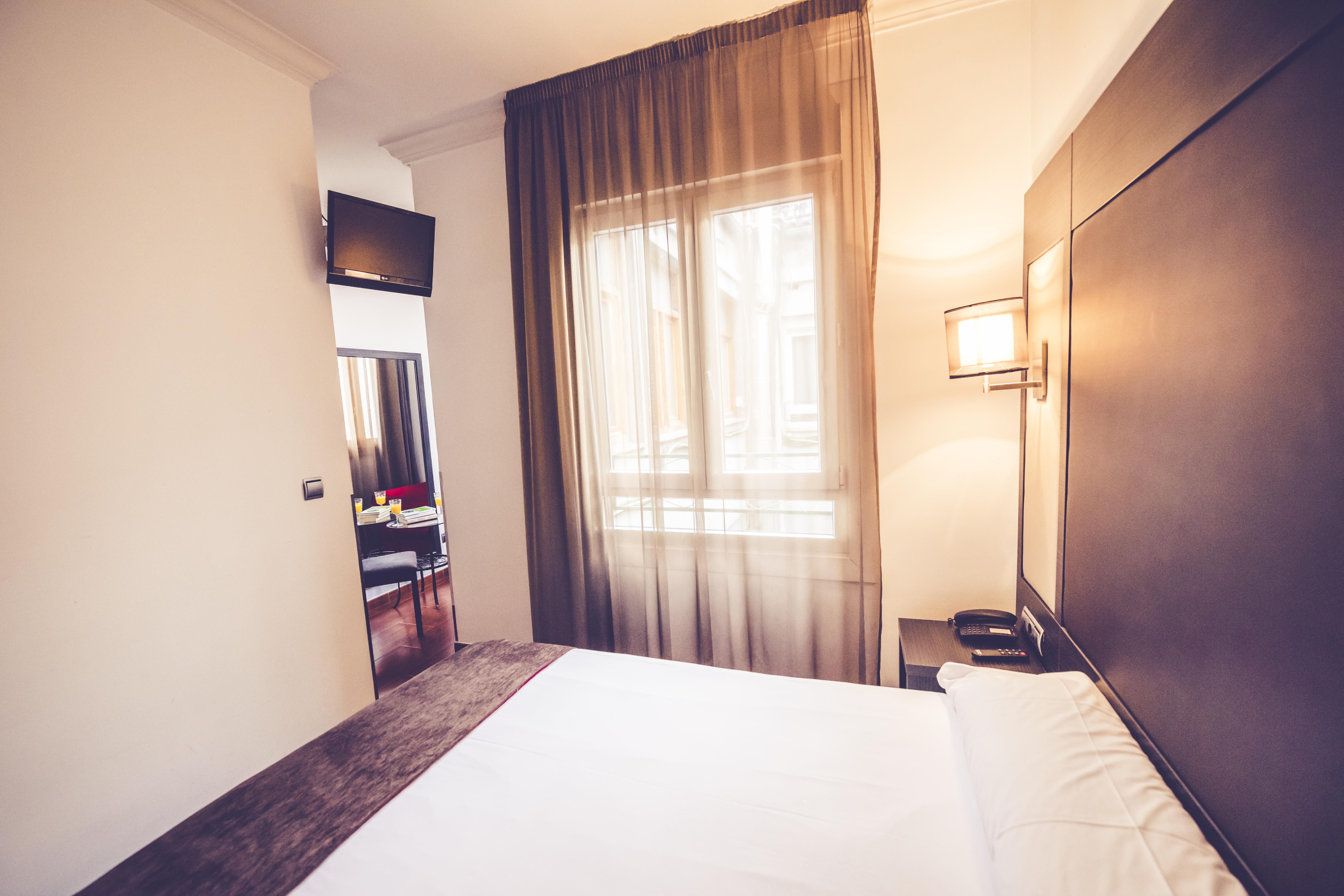 Hostal Sol Los Angeles Madryt Zewnętrze zdjęcie
