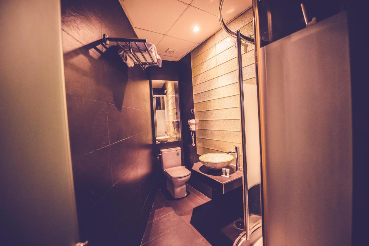 Hostal Sol Los Angeles Madryt Zewnętrze zdjęcie